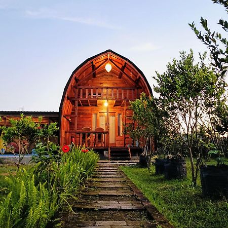 Raturinjani Homestay Selong Экстерьер фото