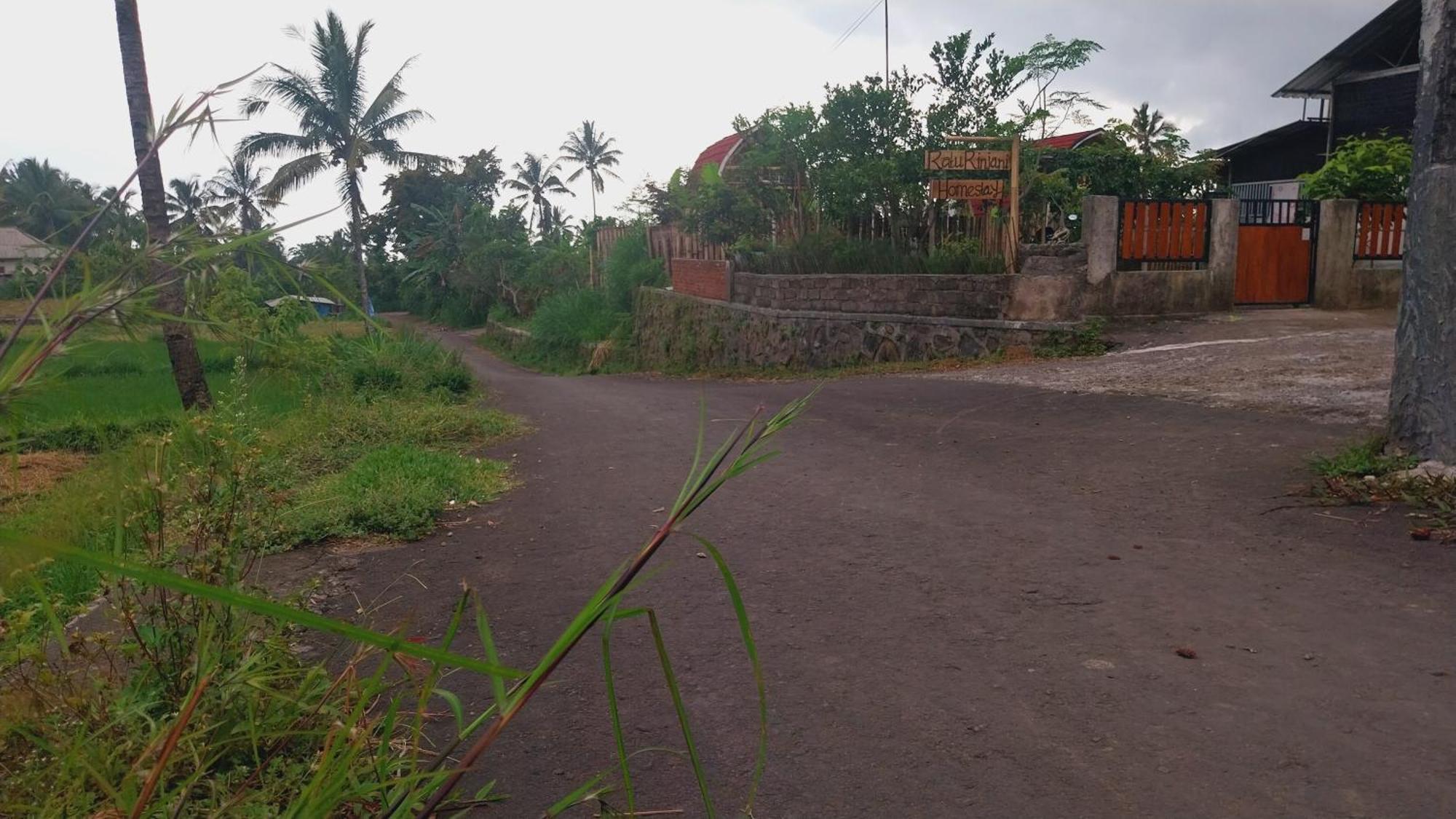 Raturinjani Homestay Selong Экстерьер фото
