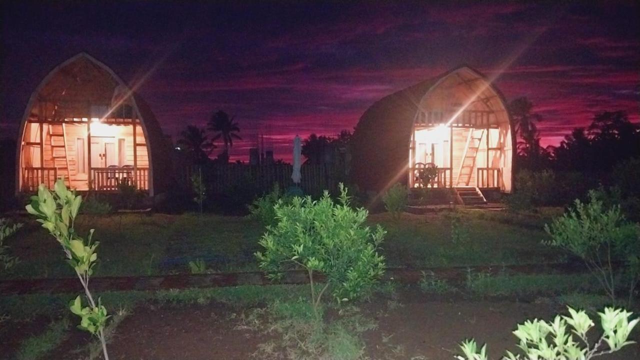 Raturinjani Homestay Selong Экстерьер фото