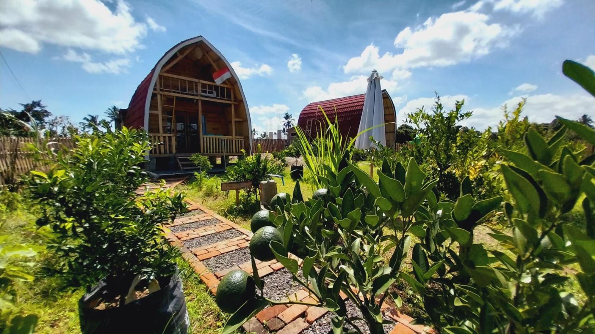 Raturinjani Homestay Selong Экстерьер фото